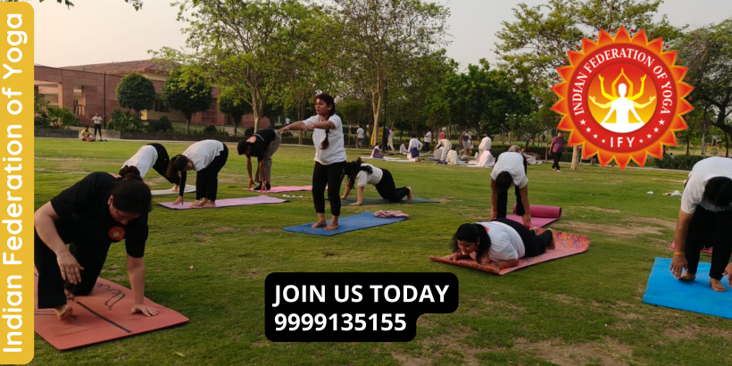 best-200-hours-yoga-teacher-training-in-chittaranjan-park-vihar-delhi