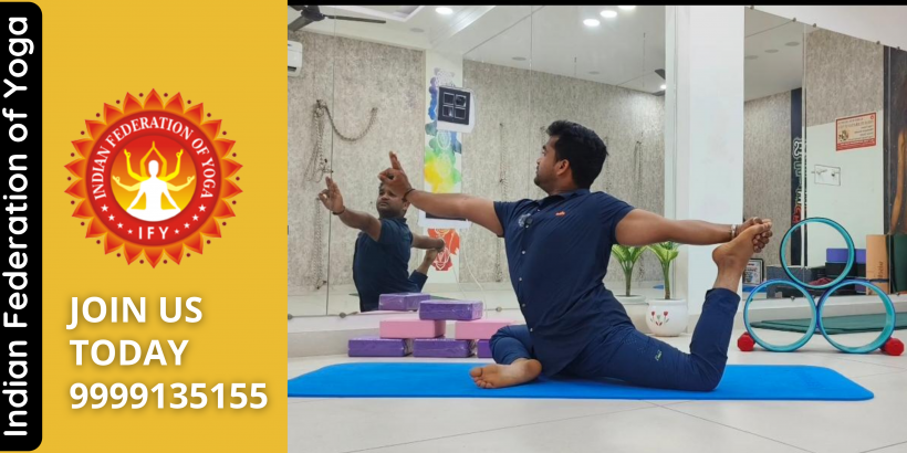 yoga-retreat-teacher-training-krishna-nagar-delhi